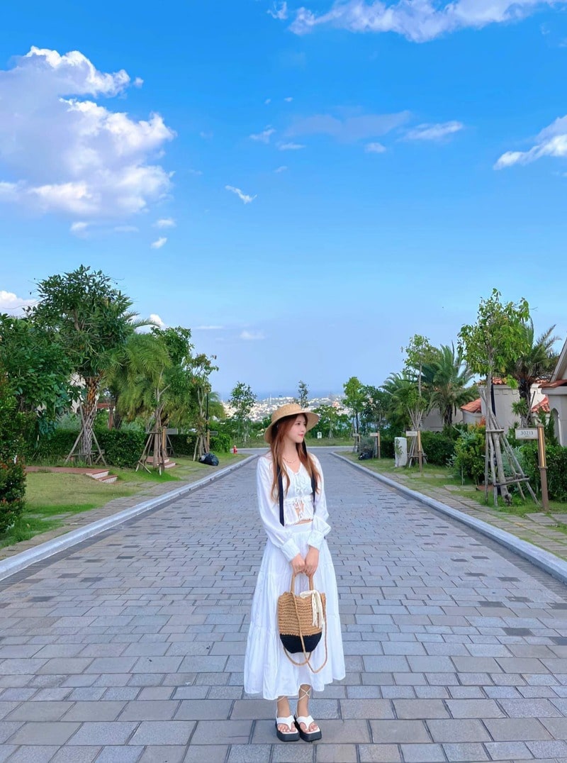 cho thuê váy Vũng tàu