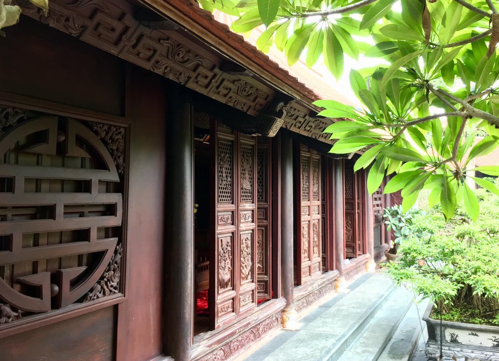 Nguyễn Tuân