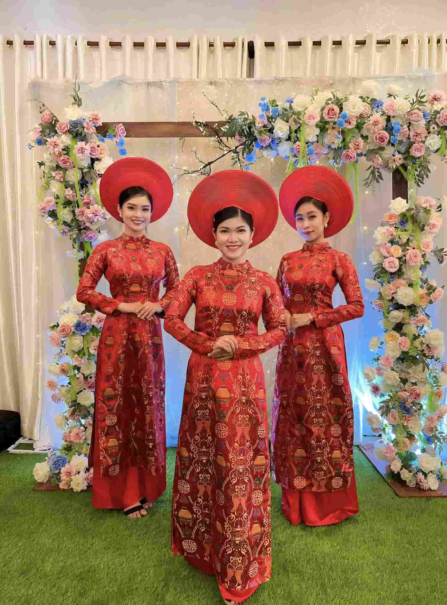 Cho thuê trang phục biểu diễn Cần Thơ Trang Phục Biểu Diễn Sen Việt