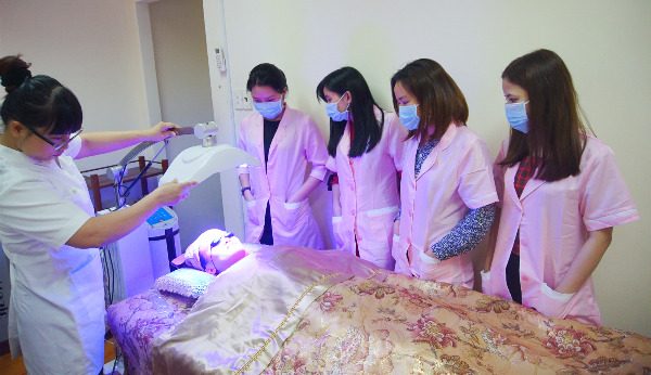 học massage ở TPHCM Học Viện Vse