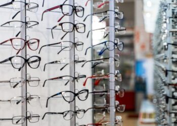 Mắt kính Hà Tĩnh