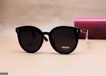 mắt kính Trà Vinh