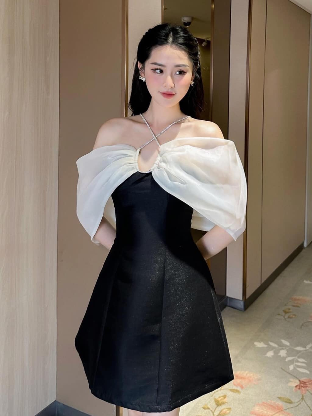 cho thuê váy ở huế