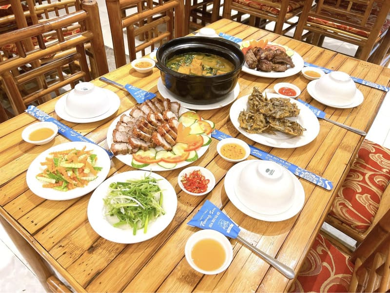 Nhà Hàng Cơm Niêu Trường Sơn