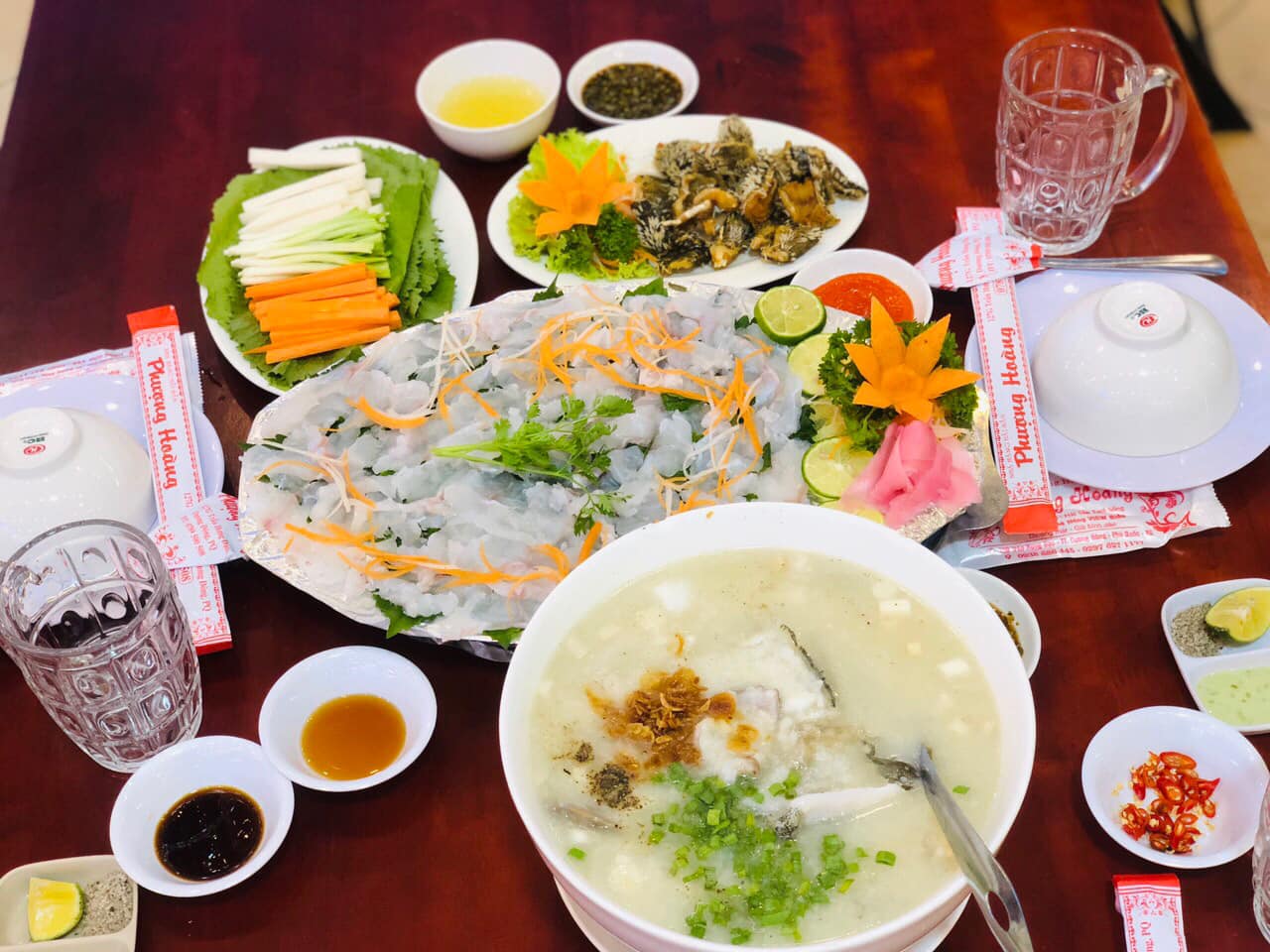 Nhà Hàng Phượng Hoàng