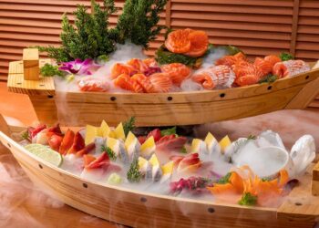 nhà hàng sushi quận 1