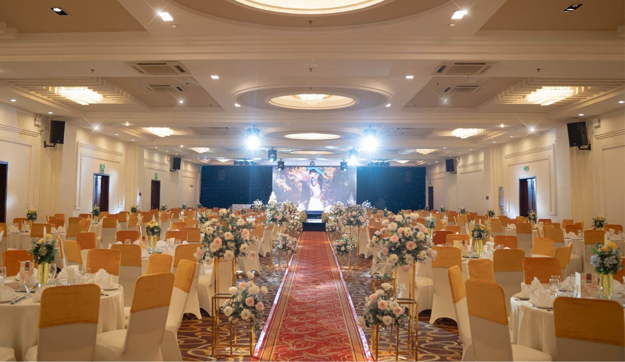 nhà hàng tiệc cưới TPHCM