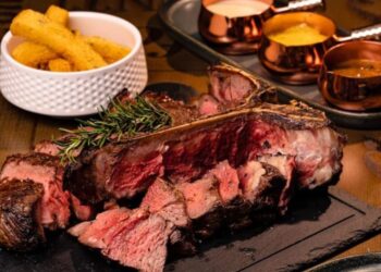 Nhà hàng Ý ở Sài Gòn CantYna