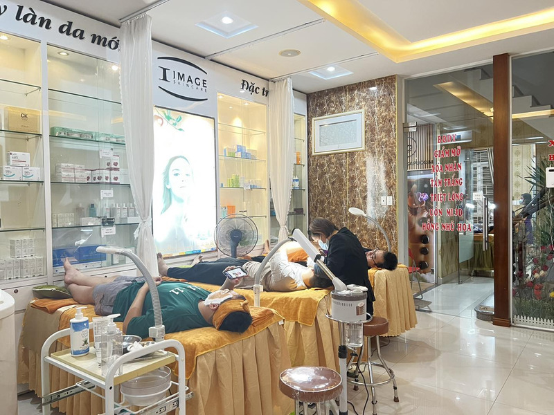 Thẩm Mỹ Hà Thương