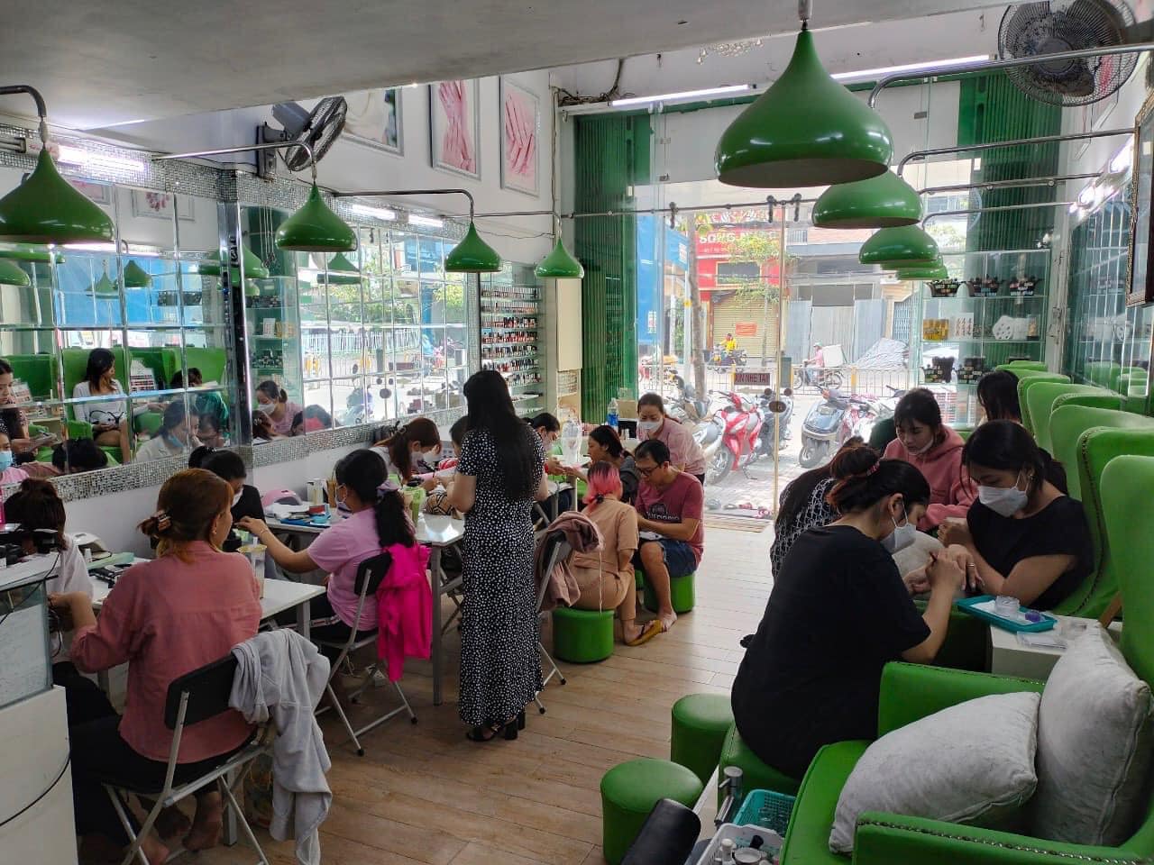 tiệm nail quận 8