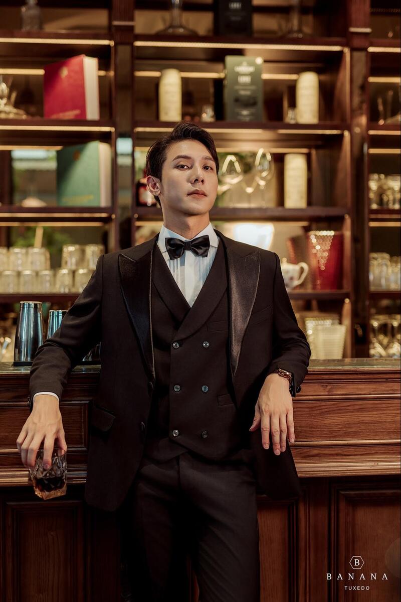 BANANA TUXEDO THƯƠNG HIỆU VESTON MAY SẴN vest nam may sẵn