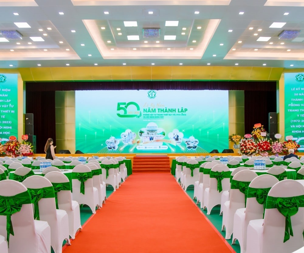 cho thuê bàn ghế Hà Nội