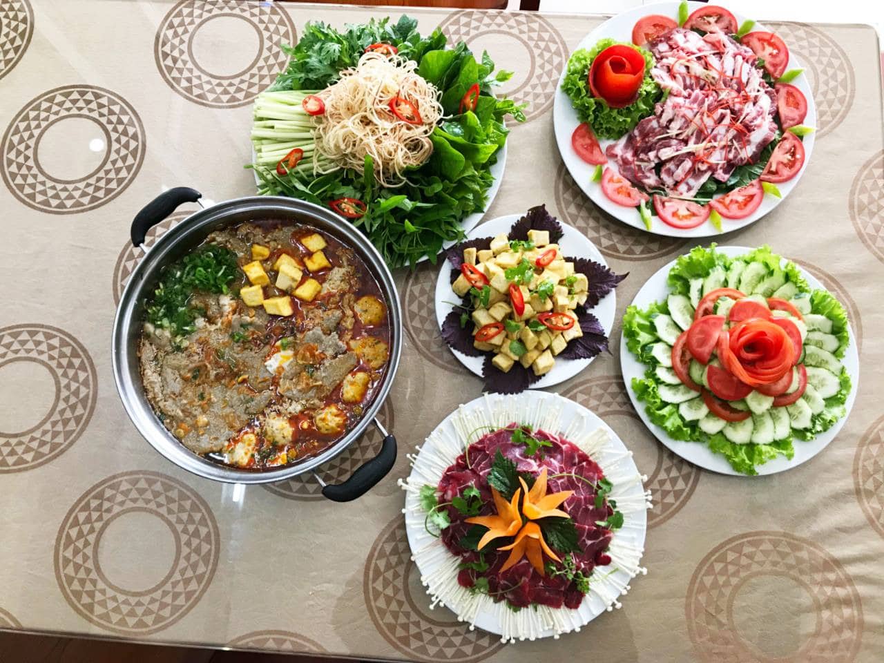 Nhà Hàng Vũ Bảo