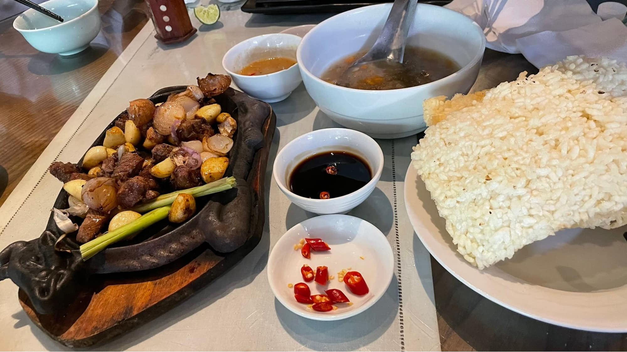 Dê Hiếu Restaurant