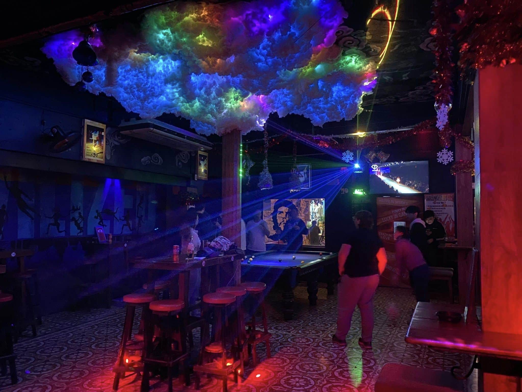 quan-bar-o-hue