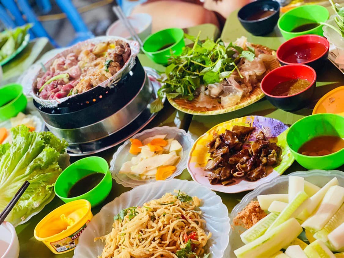 Quán Bà Hoa