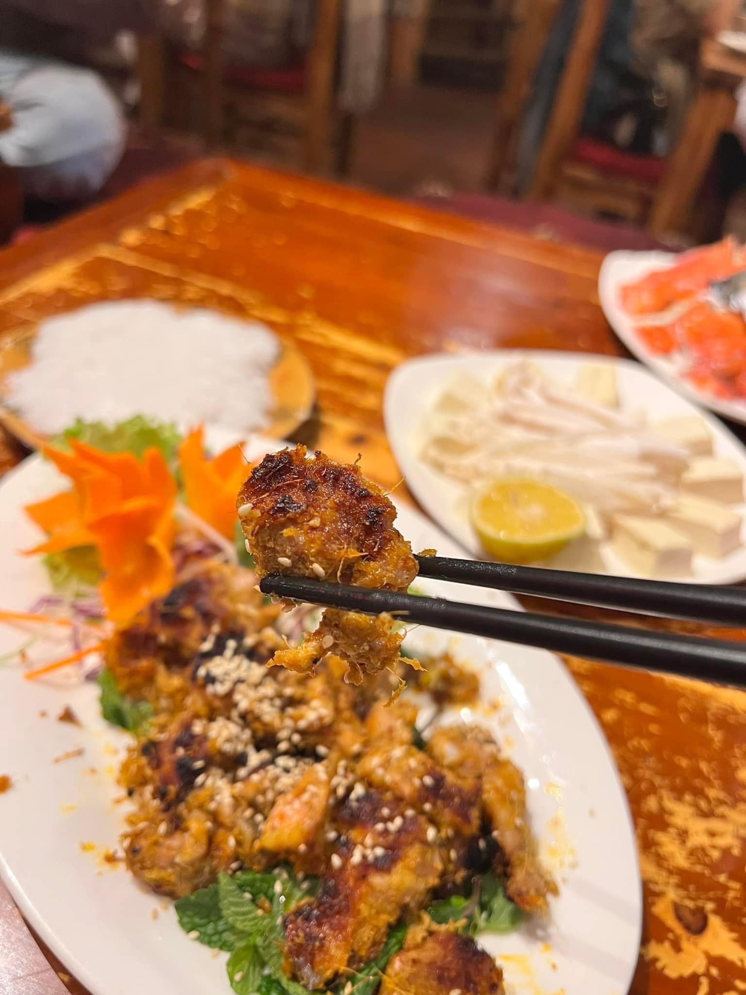 Nhà Hàng A Phủ