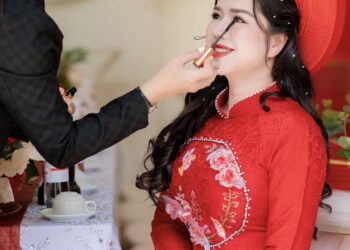 trang điểm cô dâu tại nhà tphcm