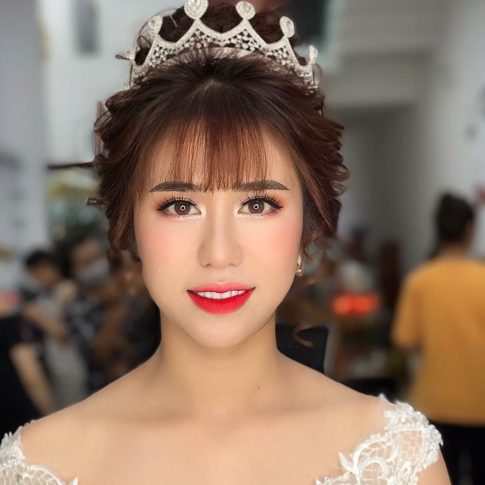 trang điểm cô dâu tại nhà tphcm