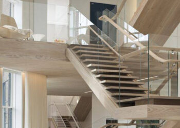 Kính Cường Lực Vượng Phát