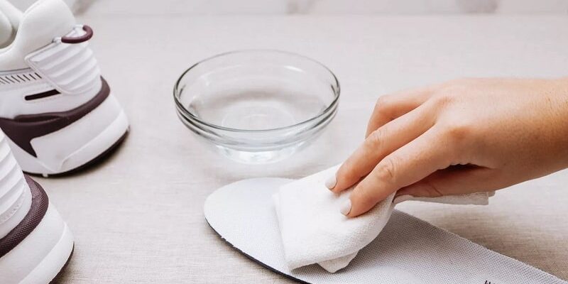 cửa hàng giặt giày TPHCM