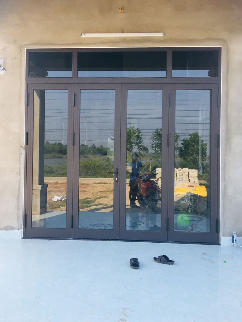 cửa kính cường lực tại huế