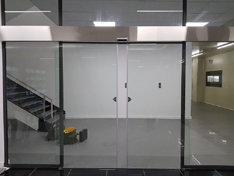 cửa kính cường lực tại huế