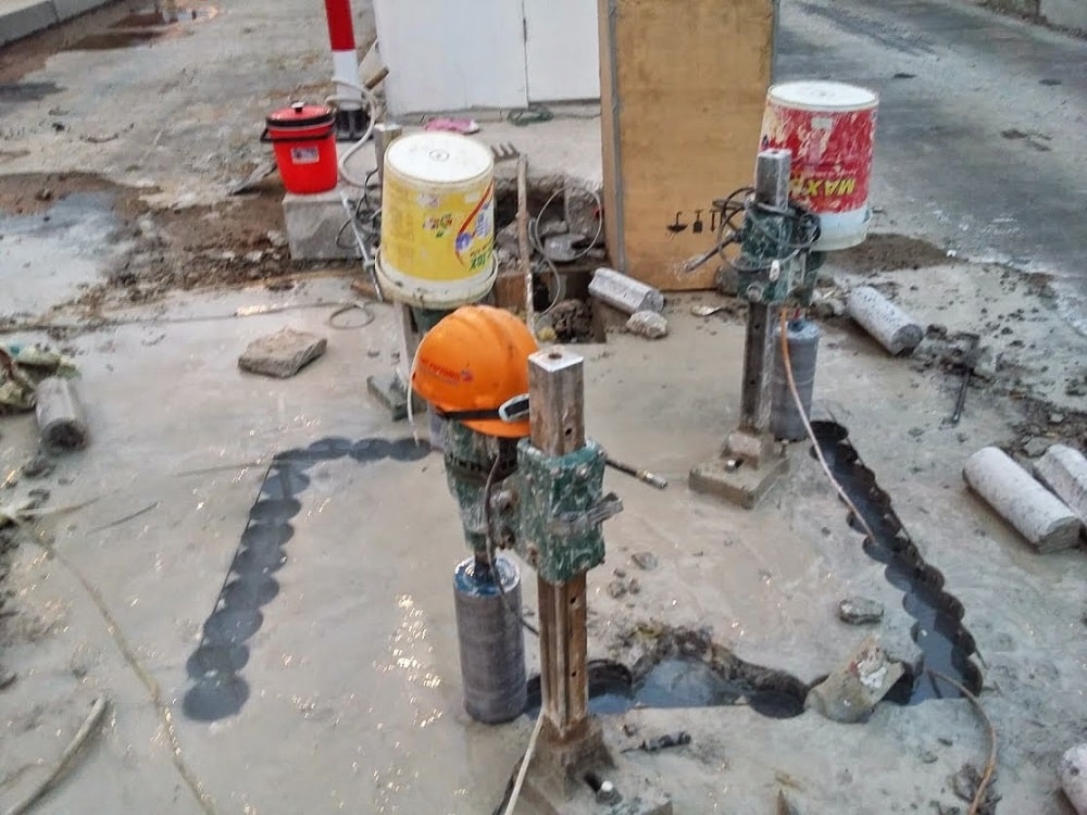 Năm Hùng