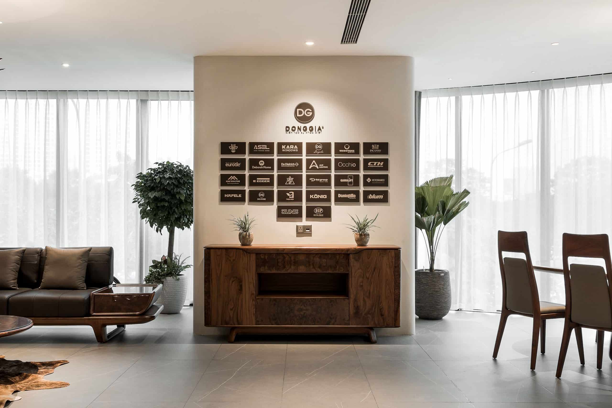 thiết kế showroom Hà Nội