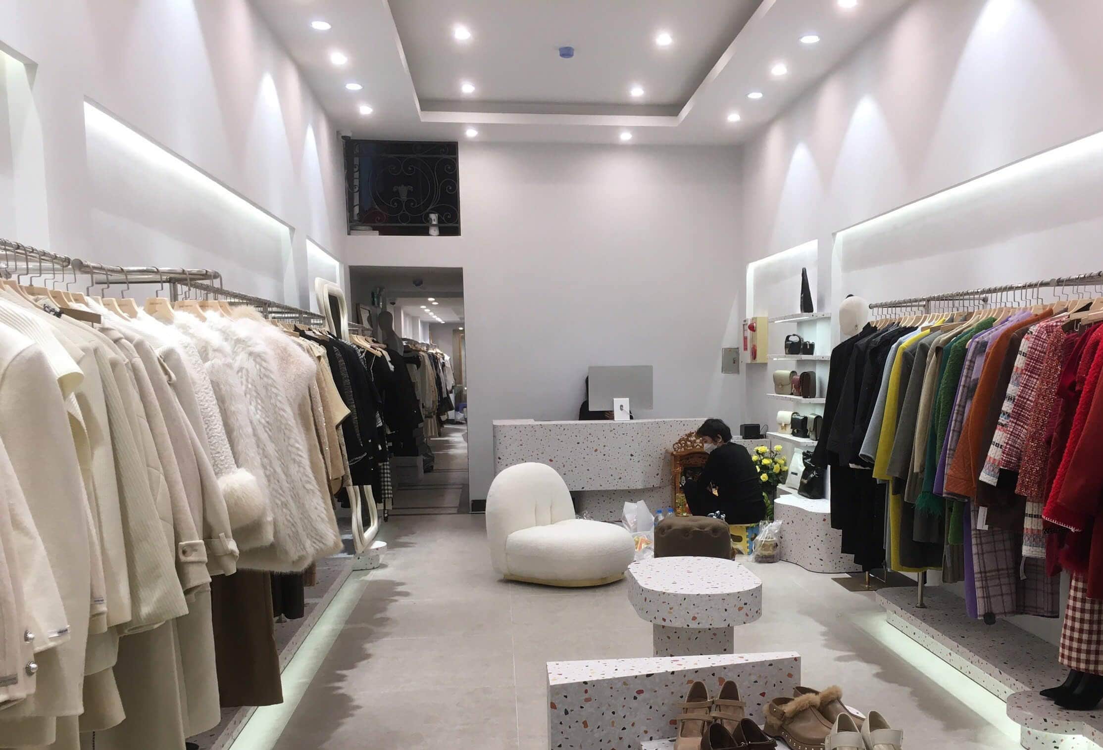 thiết kế thi công shop thời trang tphcm