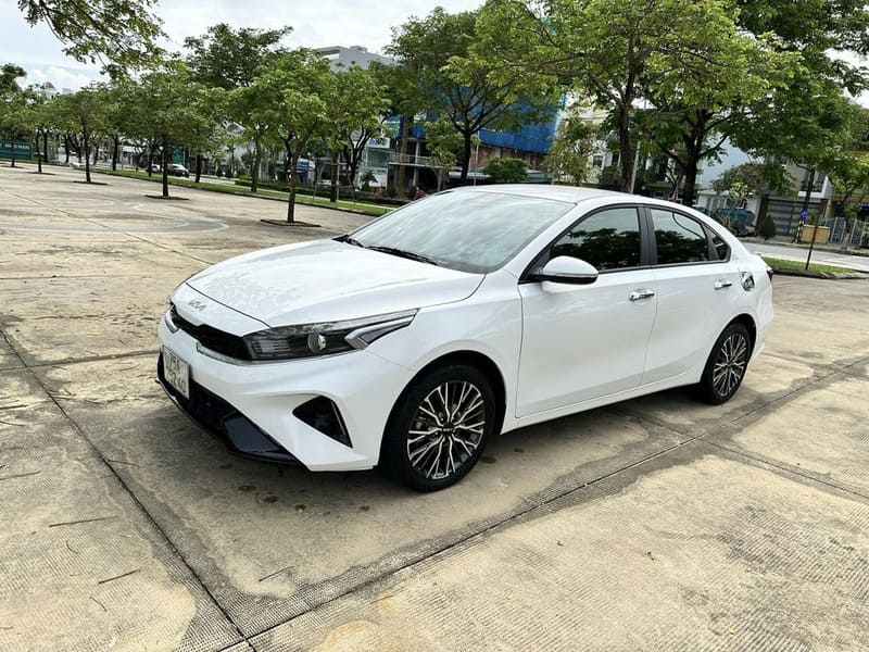 Thuê xe ô tô tại Huế